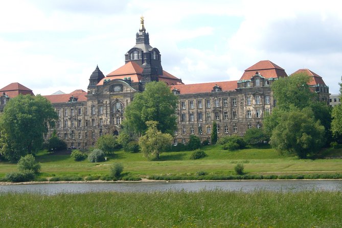 1.5 hours Segway Elbe Mini Tour - Getting comfortable on the Segway