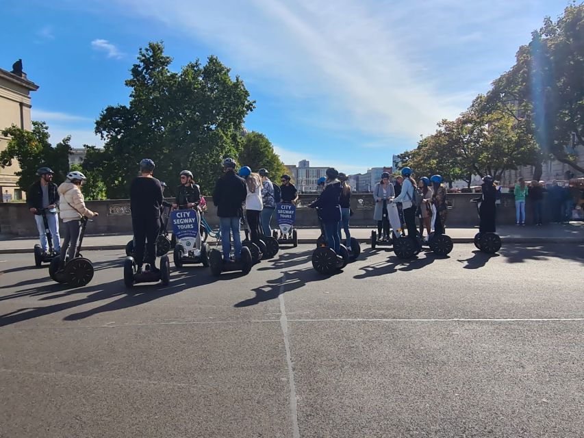 3h-Berlin: Private Sightseeing Segway Tour - Riding under the Brandenburg Gate