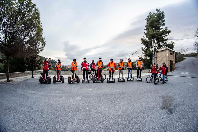 Alhambra Skip-the-Line with Albaicin, Sacromonte by Segway/Bike - Entering the Alhambra without the long wait