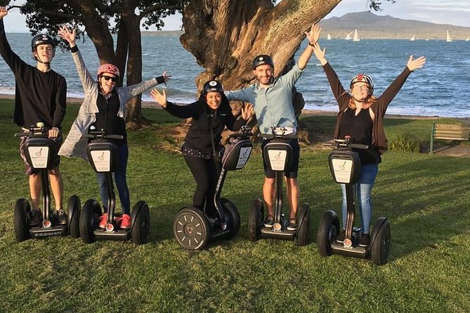 An Hour long Taste of the Segway Sensation and Sightseeing fun - Key points at a glance