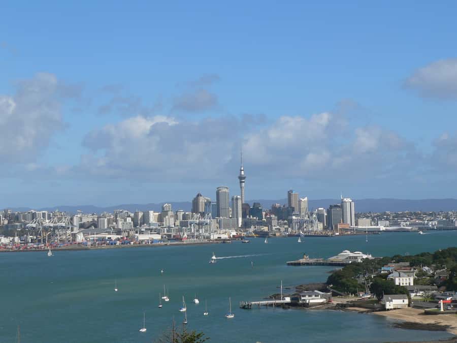 Auckland: Devonport Village Segway Tour - Hills with Auckland city views