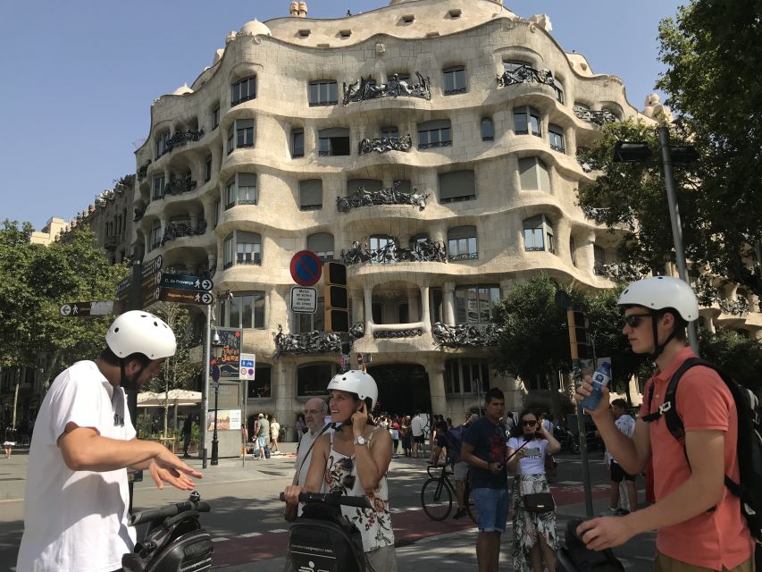Barcelona: 2.5-Hour Gaudí Segway Tour - A quick turn into Vila de Gràcia