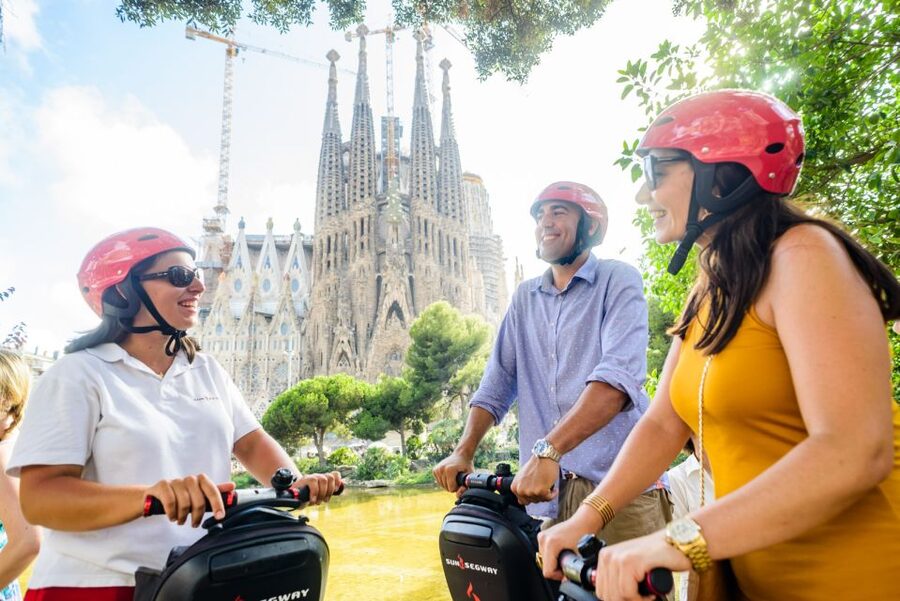 Barcelona: 2,5hr Art of Gaudí Segway Tour - Key points before you book