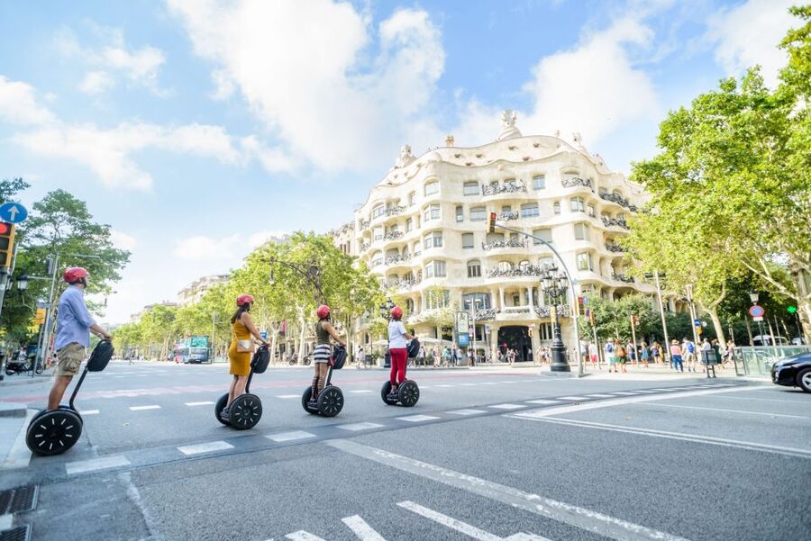 Barcelona: 2,5hr Art of Gaudí Segway Tour - What $42 buys you