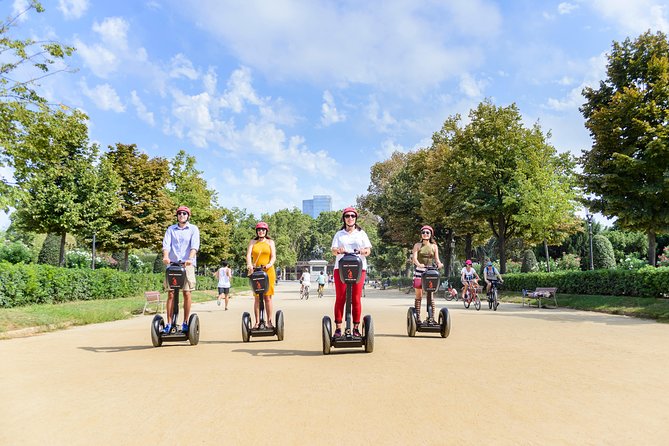 Barcelona: Citizen Segway Tour - Sagrada Família and the geometry of Eixample