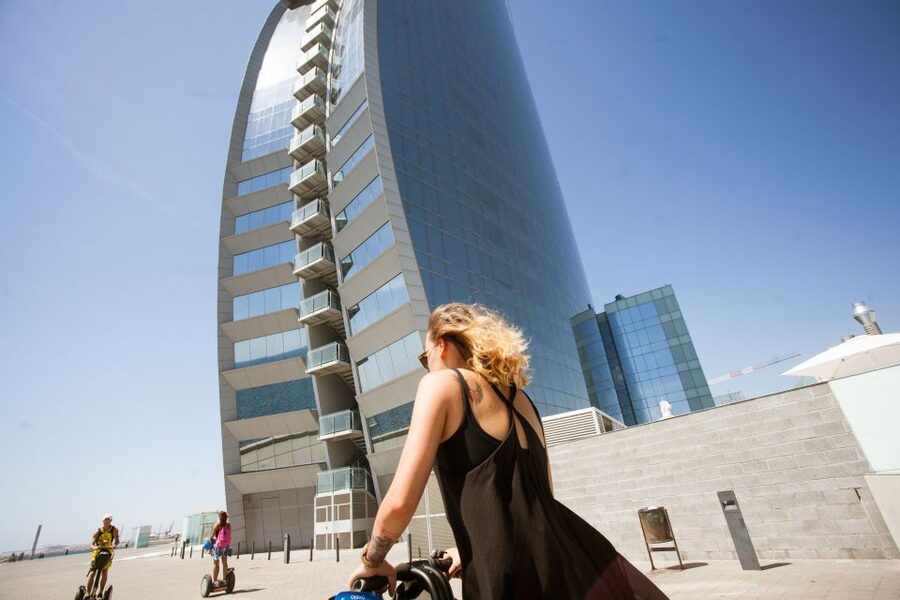 Barcelona: City Highlights Guided Segway Tour - Best timing and group choice