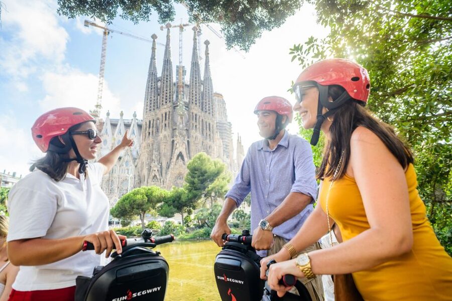 Barcelona: City Highlights Segway Tour - Olympic Port, Barceloneta, and the beach