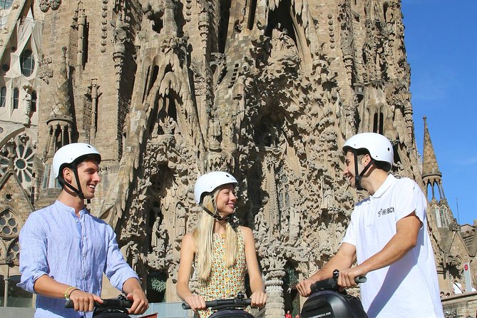 Barcelona: Gaudí Segway Tour - Parc de la Ciutadella and Josep Fontserè