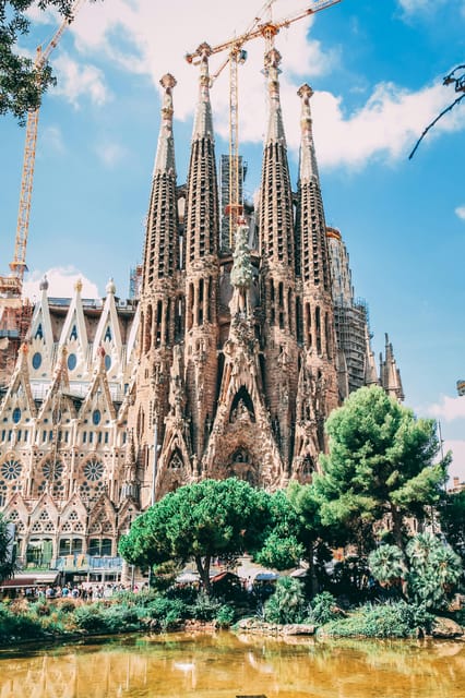 Barcelona Highlights: The Best of Gaudi On Segway - Key points to know before you book