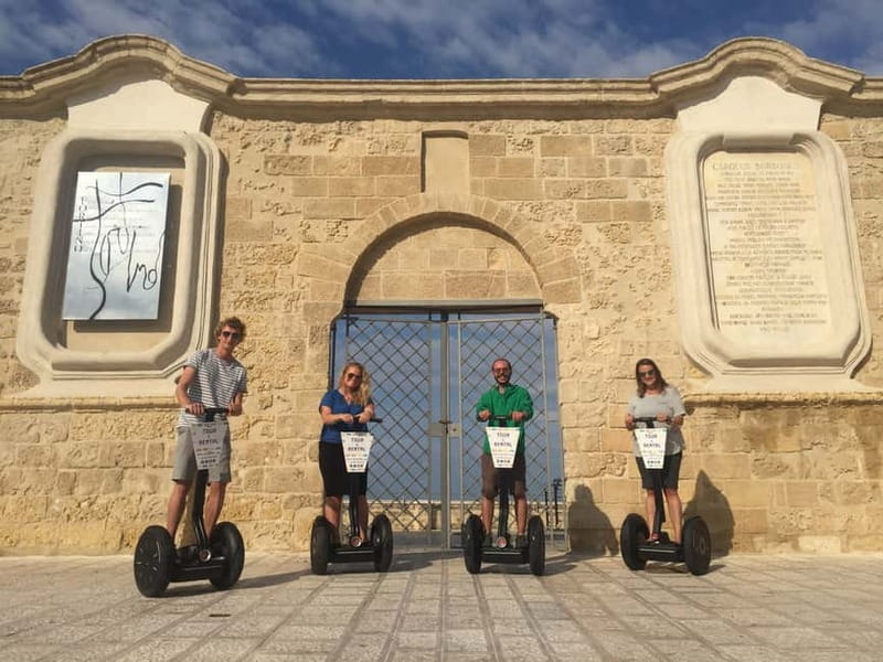 Bari: Sightseeing Segway Tour - Swabian Castle and Bari’s city defenses