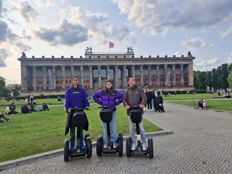 Berlin: guided Segway tour in the heart of the city - Learning to handle the Segway before Berlin begins