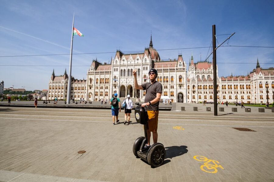 Budapest: Segway Sightseeing Tour - Weather, clothing, and comfort
