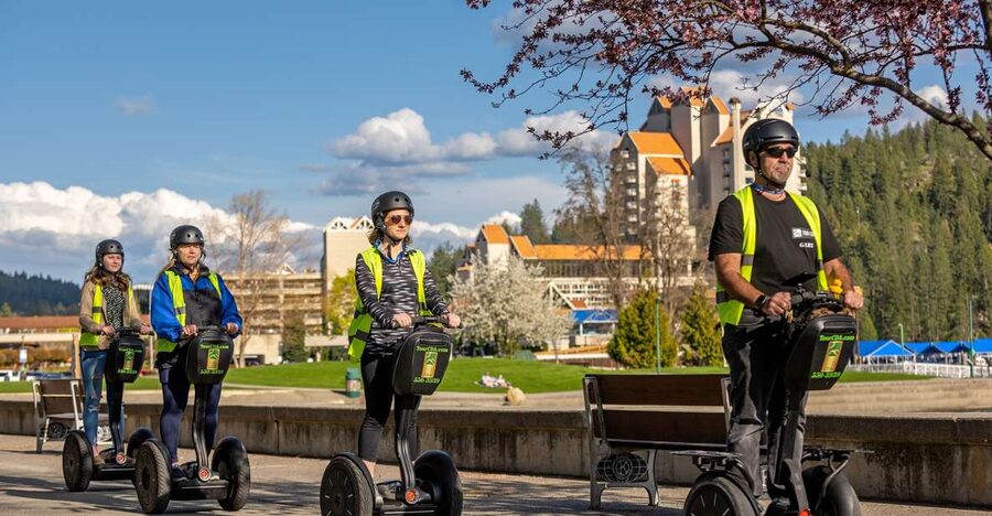 Coeur d'Alene: City Highlights Segway Tour - Lakeshore homes and McEuen Park