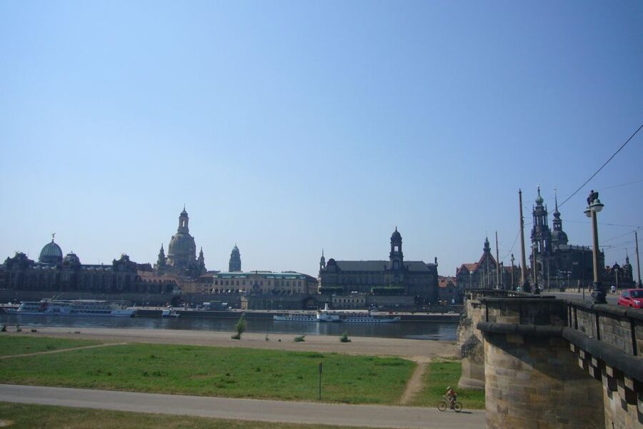 Dresden: Elbe Valley Guided Segway Tour - River views from the Königsufer