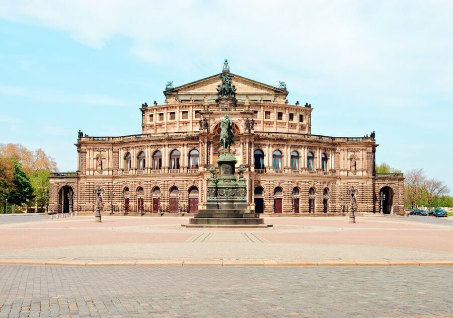 Dresden: Segway Tour Along the Elbe and Old Town - The Semperoper and Dresden Cathedral