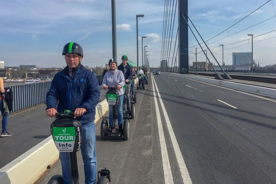 Düsseldorf: Classic City Segway Tour - Burgplatz beside the Rhine
