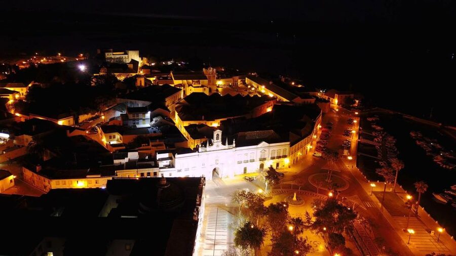 Faro: Night Segway Tour with Cocktails - Meeting at the downtown marina