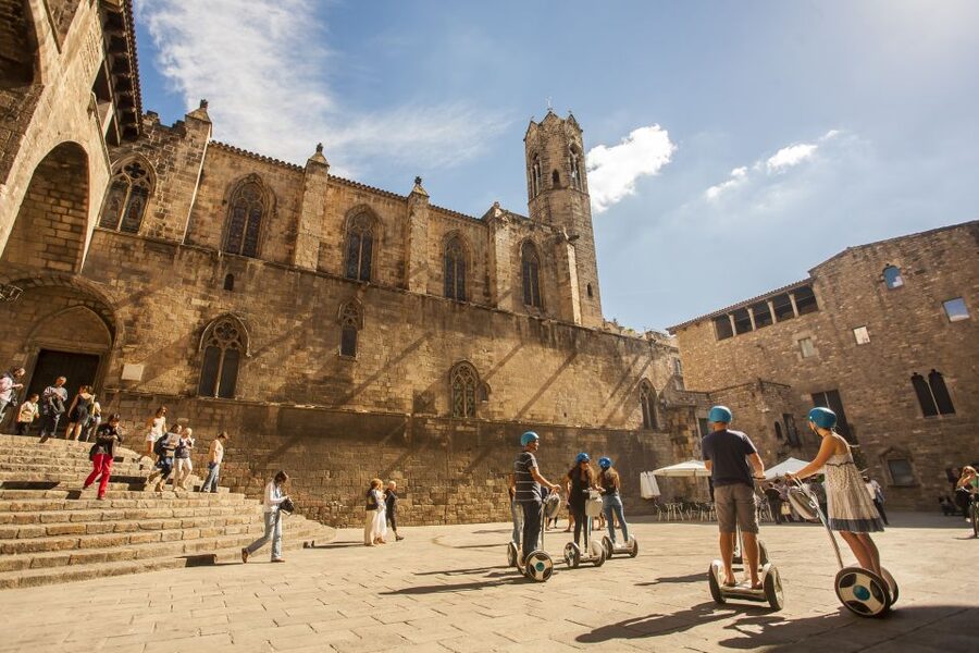 Gaudi's Barcelona 2-Hour Segway Tour with a Live Guide - What the guides add to the experience