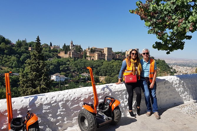 Granada Segway Tour to Albaicin and Sacromonte - Into Sacromonte and its cave traditions
