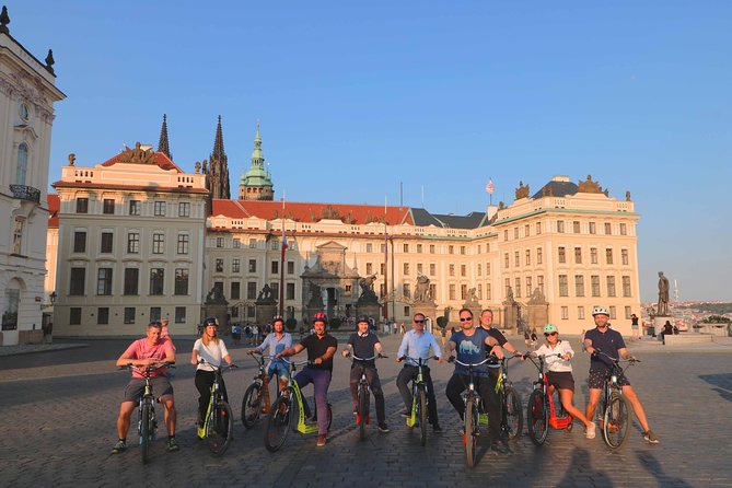 Grandiose half-day guided tour of Prague on Segway and eScooter - How the guides shape the experience