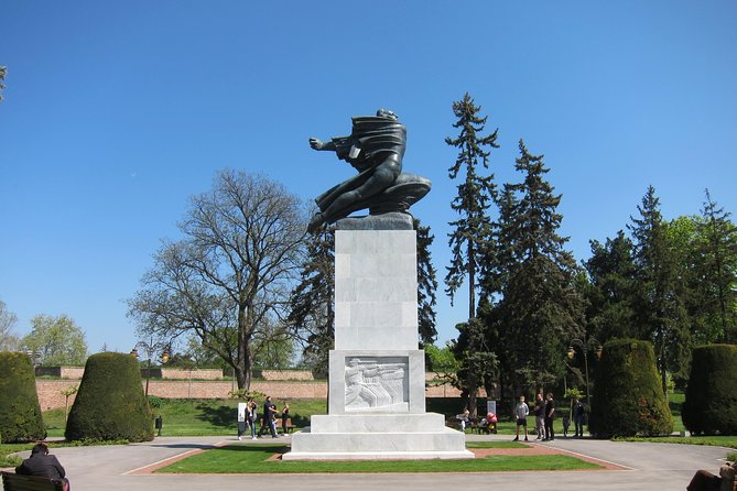 Kalemegdan Segway Tour - Republic Square and the famous Horse