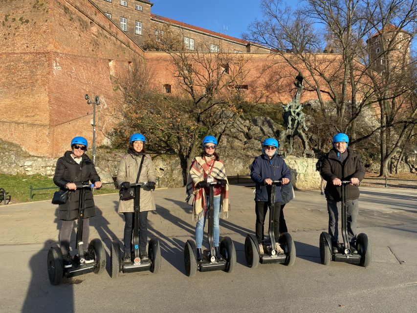 Krakow: 30min Segway Rental with Helmet and a photosession - The Vistula embankment and a change of scenery