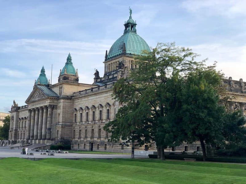 Leipzig: Segway tour, driving fun along sights with headsets - Key points at a glance