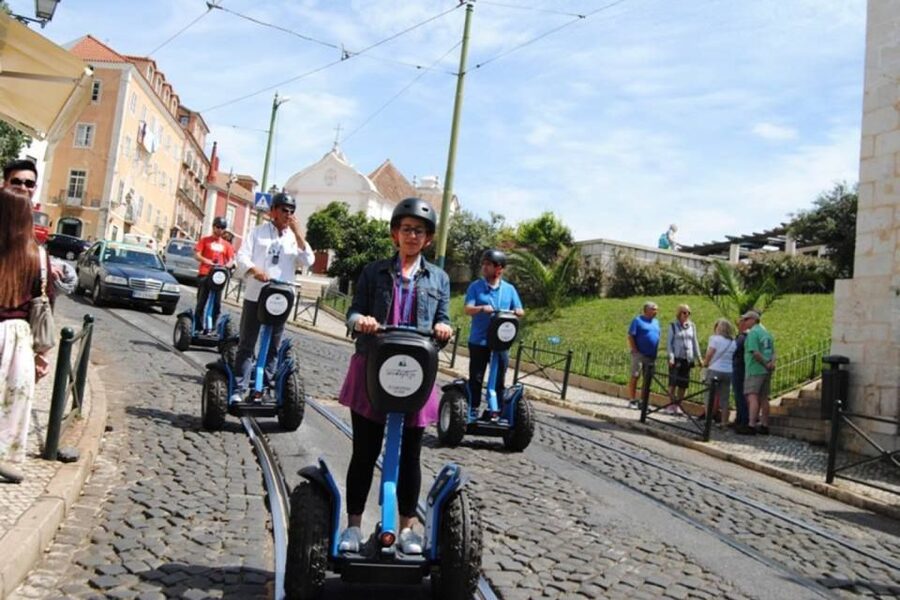 Lisbon: 1.5 Hour Private Segway Tour of the Castle - Mouraria: Lisbon beyond the postcard