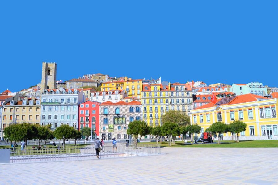 Lisbon: Segway Super Tour - Along the river to the old quarter