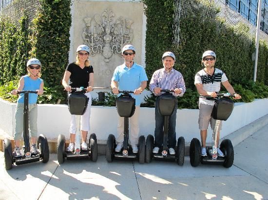 Los Angeles: The Wilshire Boulevard Segway Tour - Riding through Beverly Hills and Rodeo Drive