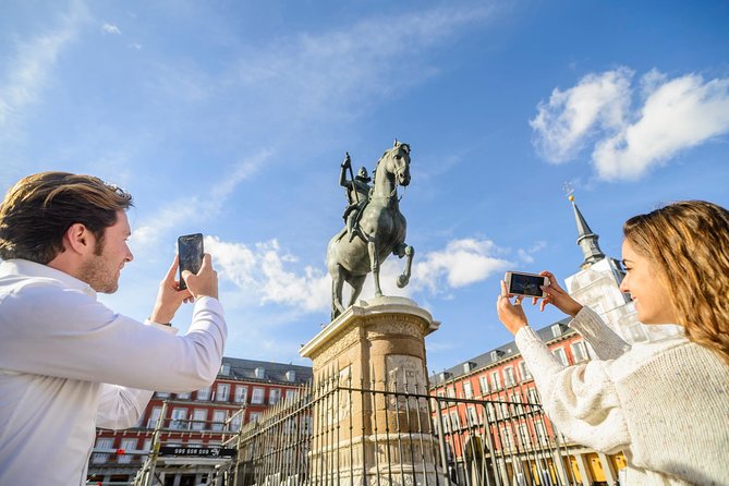 Madrid Segway Highlights & Retiro Park Tour - Barrio de las Letras and Casa Cervantes