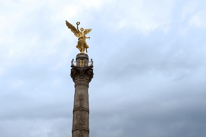 Mexico City Segway Tour: Reforma Avenue - Why a Segway works well on Reforma Avenue