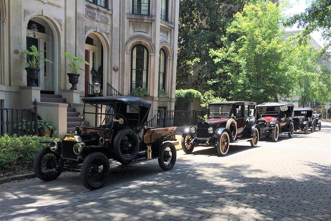 Movie Locations Segway Tour of Savannah - Mercer Williams House and Monterey Square