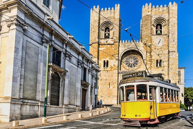 Old Town Segway Tour by Sitgo - Lisbon’s best-known square