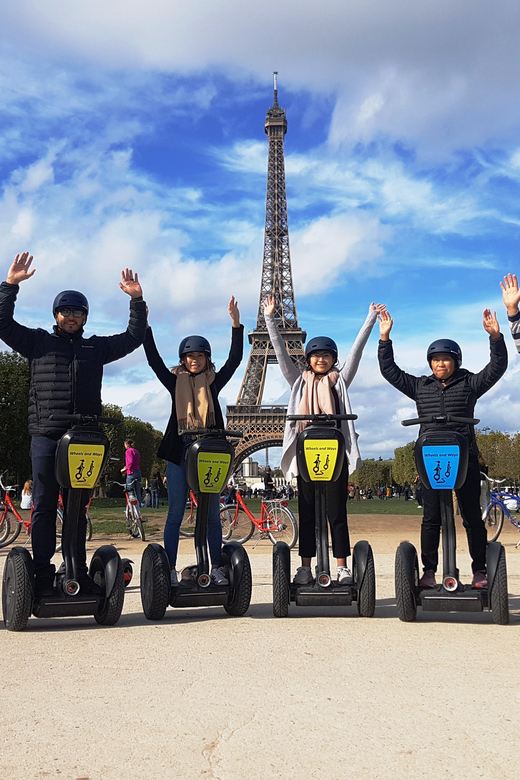 Paris: 1,5 hour Guided Segway Tour - Pont Alexandre III, one of the best photo stops