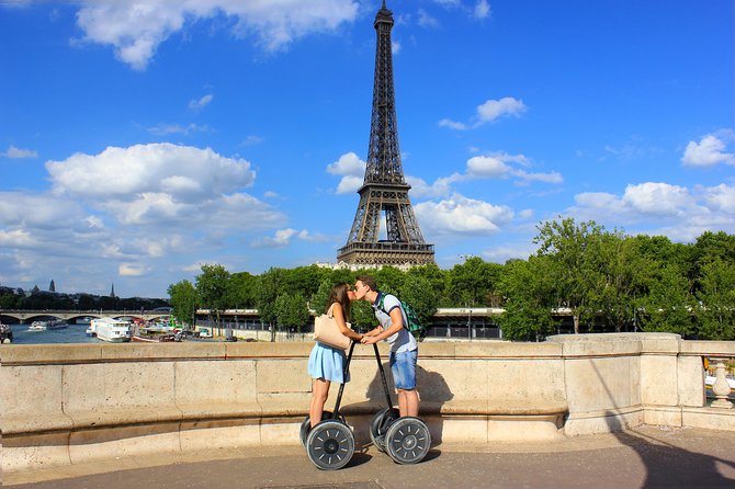 Paris: Experience Segway Top Highlights Small Group 2 Hours - Pont Alexandre III and the 1900 exhibition legacy