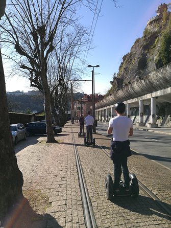 Porto: 2-Hour City Highlights Segway Tour - Guided Experience - What the guides add to the ride