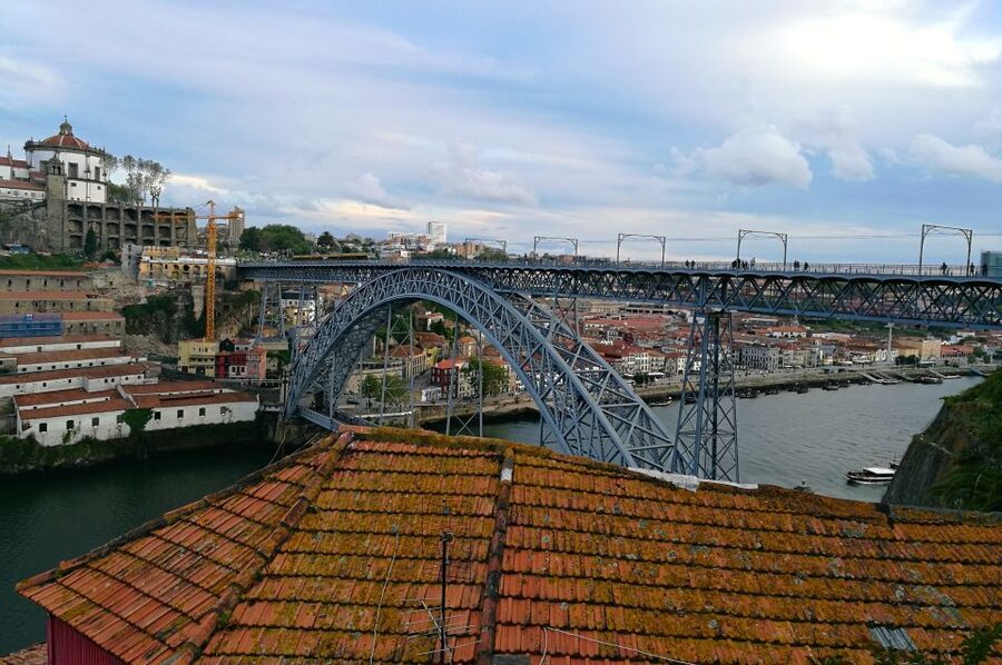 Porto: City Highlights Guided Segway Tour - The guides make the difference