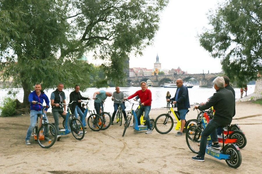 Prague: Grand Segway and eScooter Live Guided City Tour - Changing from eScooter to Segway