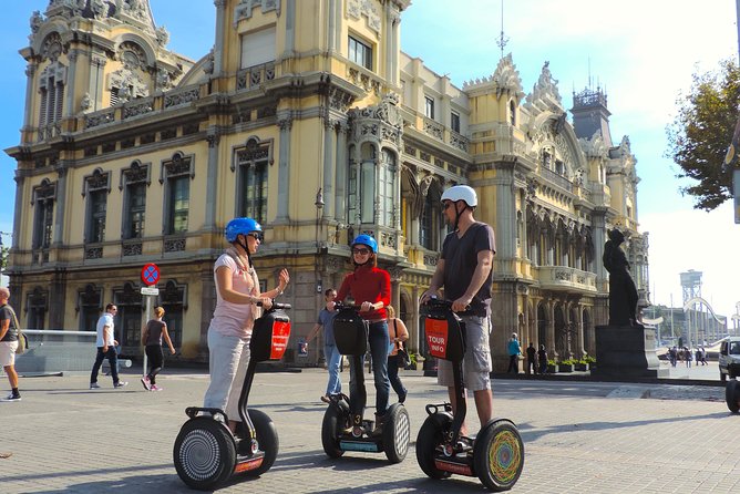 Private Live Guided Barcelona Segway Tour - 180 min - Port Vell and the old harbor entrance