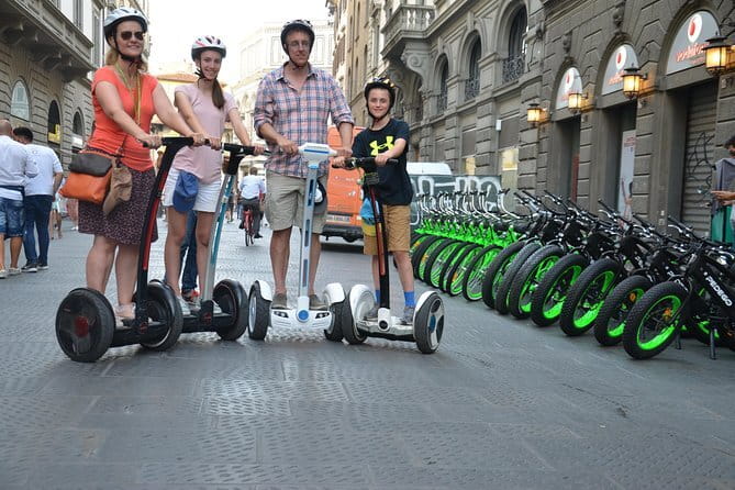 Segway Guided Tour - Piazza della Santissima Annunziata and Brunelleschi’s work