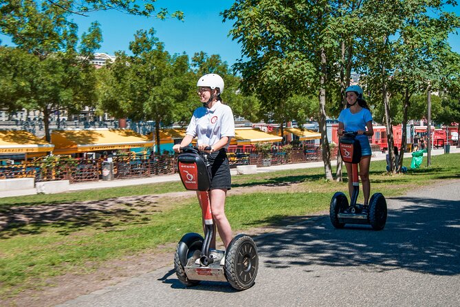 Segway Tour by ComhiC - The Highlights - 1h30 - Place Bellecour opens the city around you