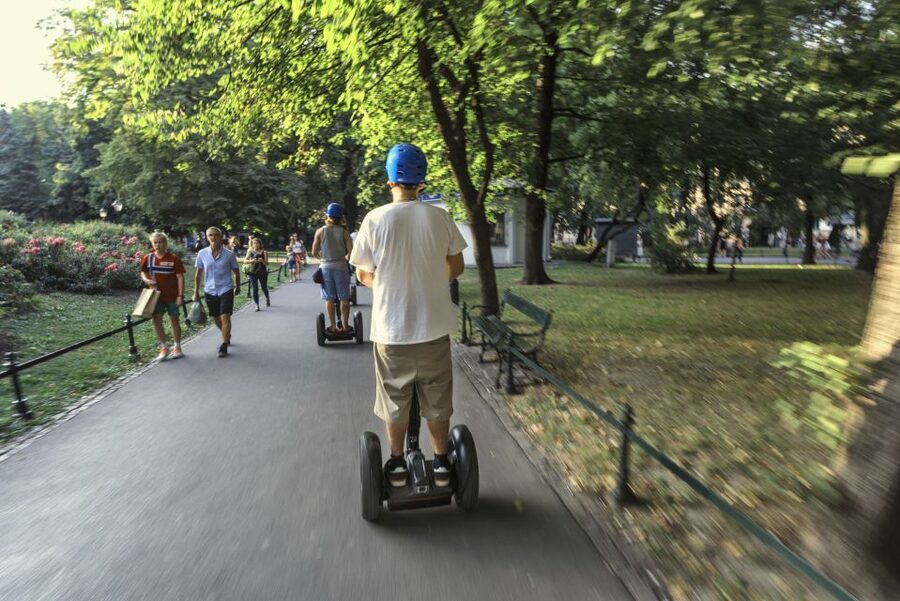 Segway Tour Krakow: Full Tour (Old Town + Jewish Quarter) - Along the Vistula riverside
