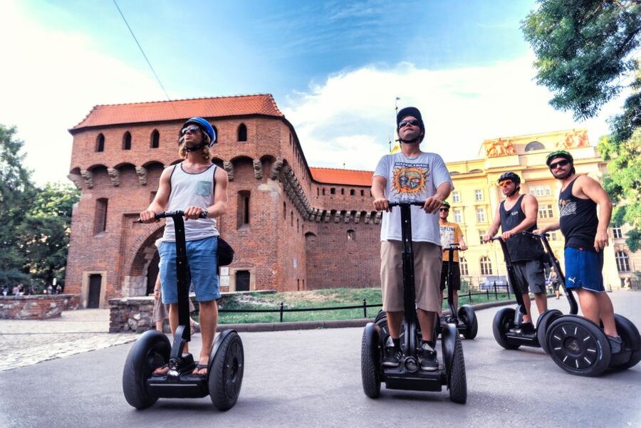 Segway Tour Krakow: Grand Tour (Old Town + Wawel Castle) - Starting at Sienna 17 and learning the controls