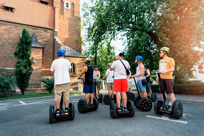 Segway Tour Krakow: Jewish Quarter Kazimierz- 2-Hours of Magic! - Old Synagogue and the story of Kazimierz