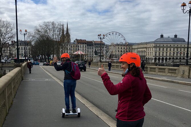 Unusual and ecological ride on a Segway and electric bike in Bayonne - Place Paul Bert and the festival side of Bayonne