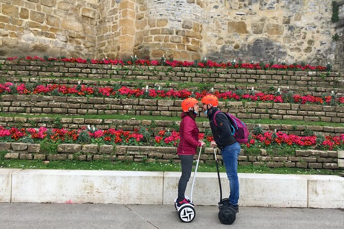 Unusual and ecological ride on a Segway and electric bike in Bayonne - The Arenes de Bayonne and a pause in the sun