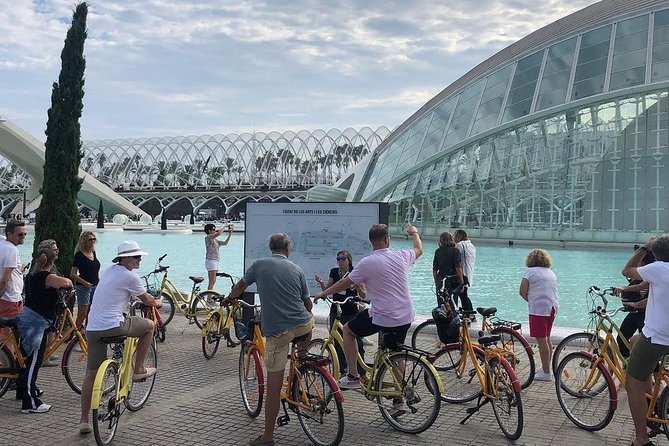 Valencia Bike or Segway Tour - Reaching Cabecera Park and its lake