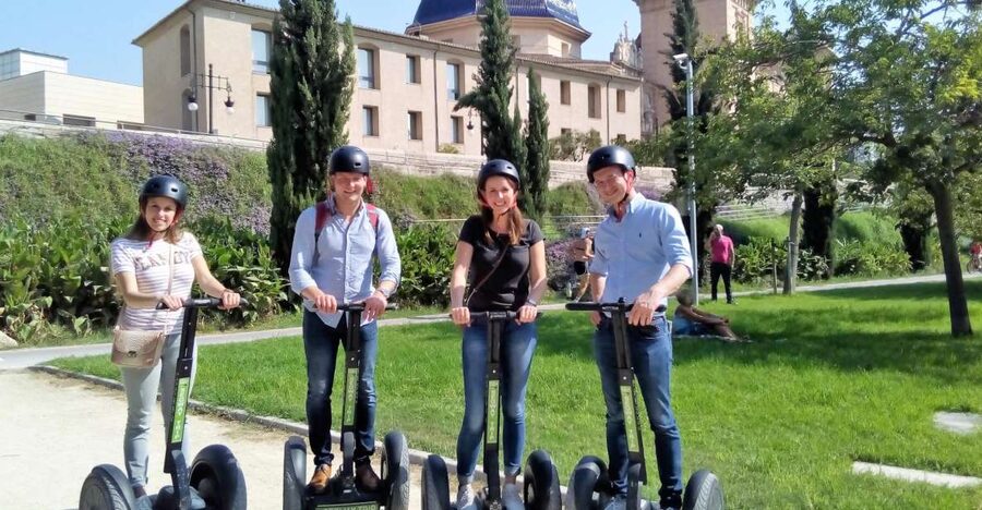 Valencia: Gardens and recreation Segway Tour - Serranos Towers and the change to Turia