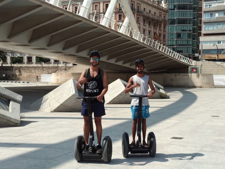 Valencia: Grand City Private Segway Tour - Spending an hour at the City of Arts and Sciences